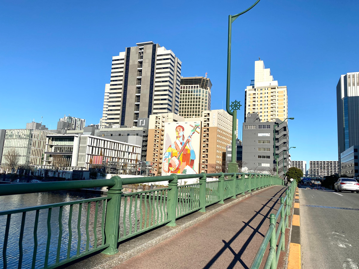 東京・天王洲アイル 謎の巨大三味線壁画を追う！